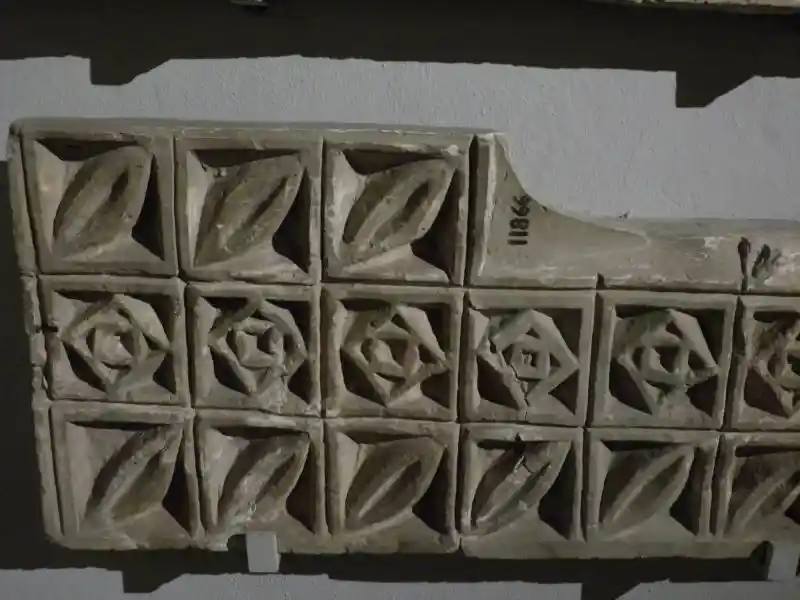 Squares forming cross - geometrically derived